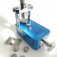 能譜Lab press2T迷你壓片機