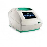 T100&#8482; PCR 儀