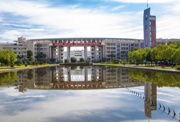 福建醫(yī)科大學采購超靈敏多功能成像儀